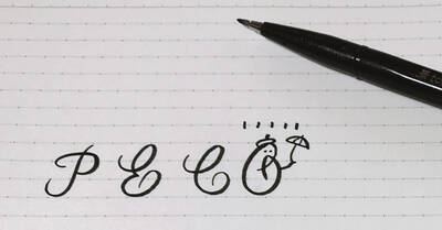 筆touchサインペンで文字を書く